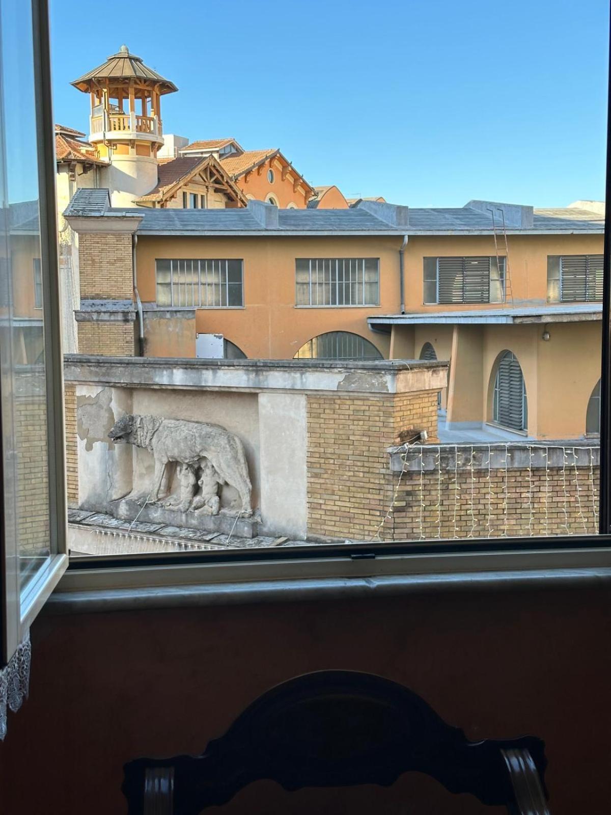 L'angolo Di * Rom